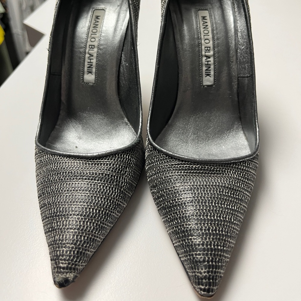 Manolo Blahnik metallic pumps.